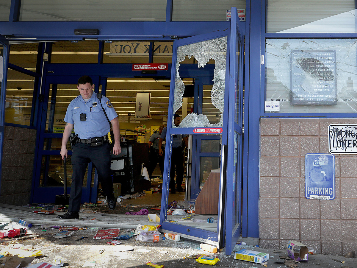 violent usa against death george floyd photo gallery - Sakshi19