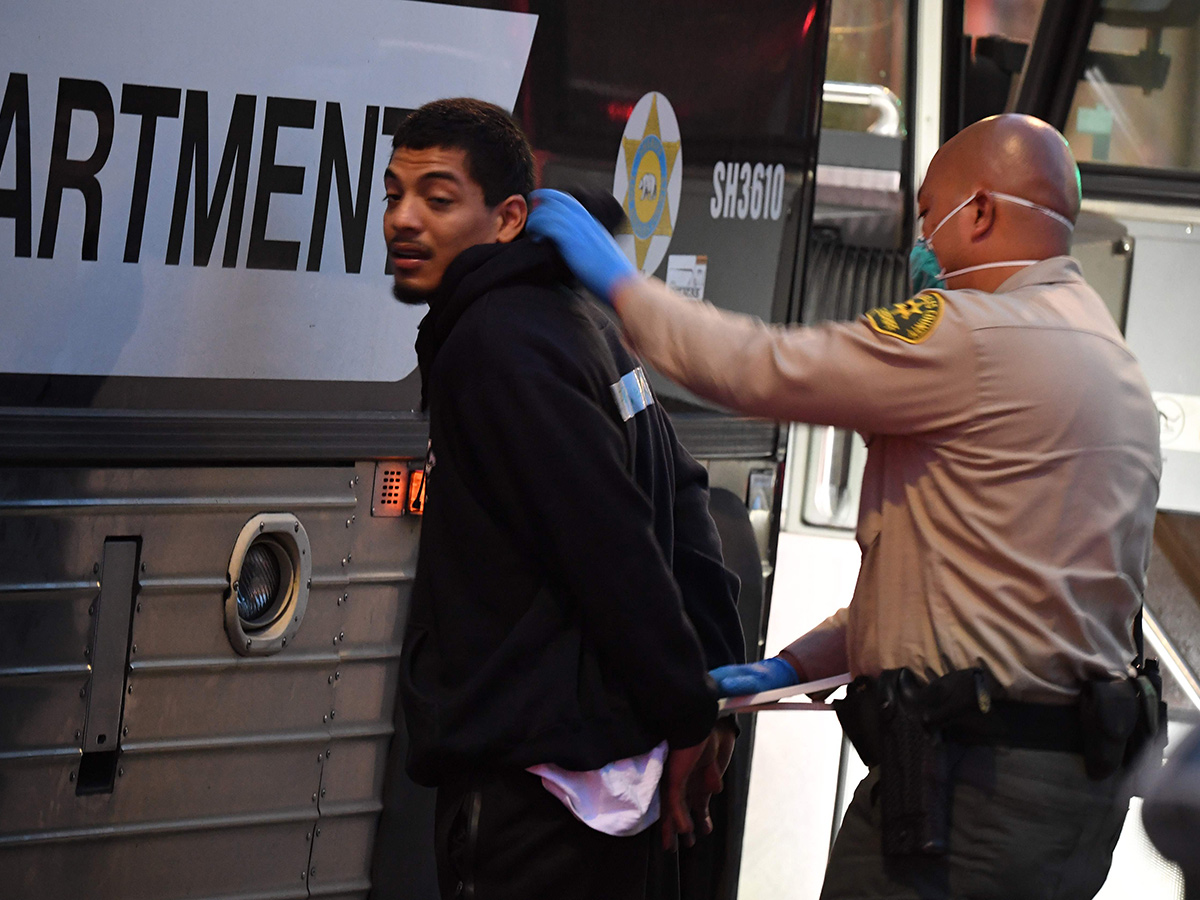 violent usa against death george floyd photo gallery - Sakshi26