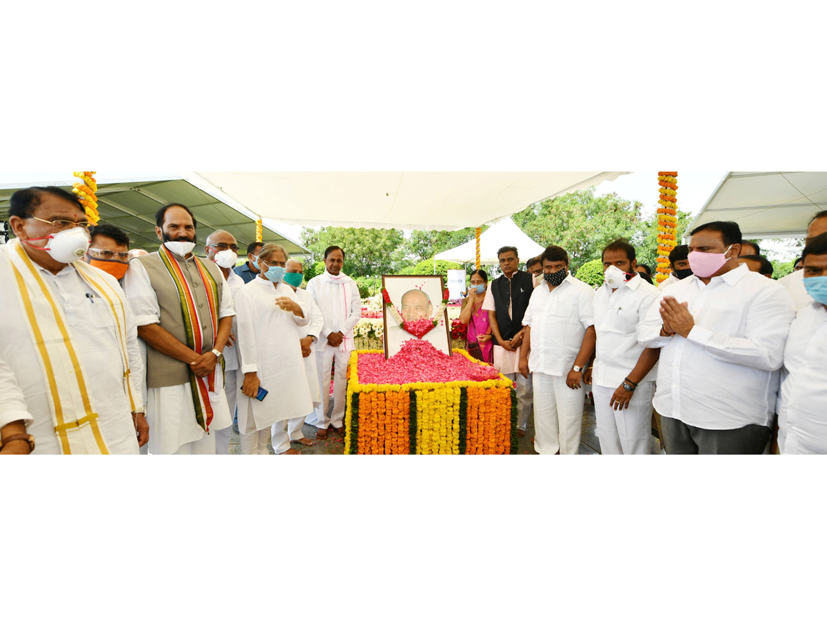 CM KCR Tribute To PV Narasimha Rao Photo Gallery - Sakshi5