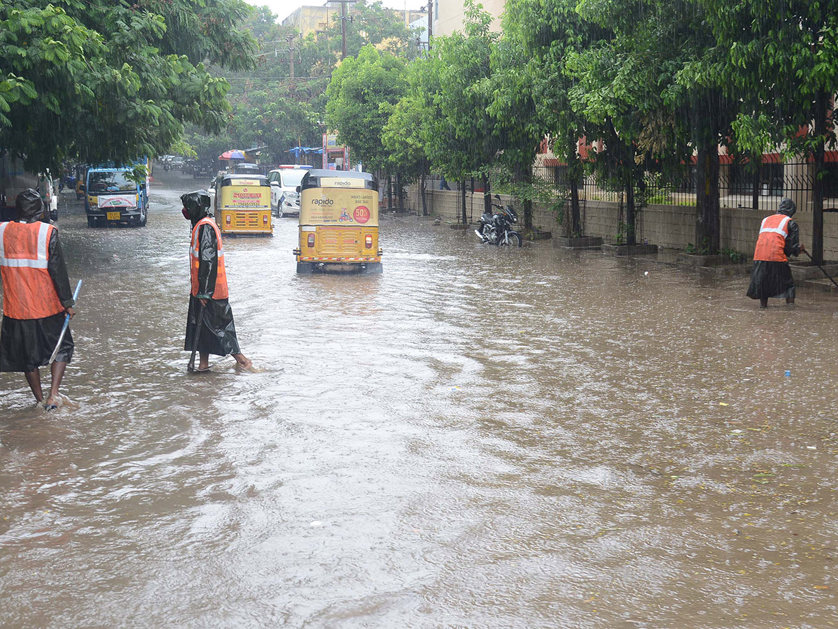 heavy rain in hyderabad photo gallery - Sakshi21