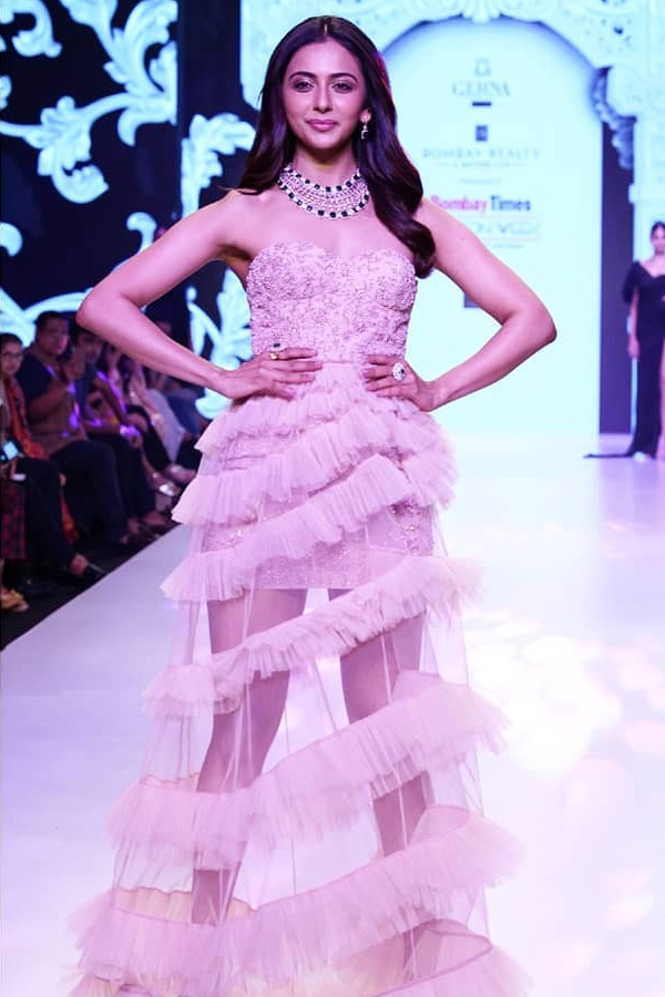 actress Rakul preet singh exclusive photo gallery - Sakshi40