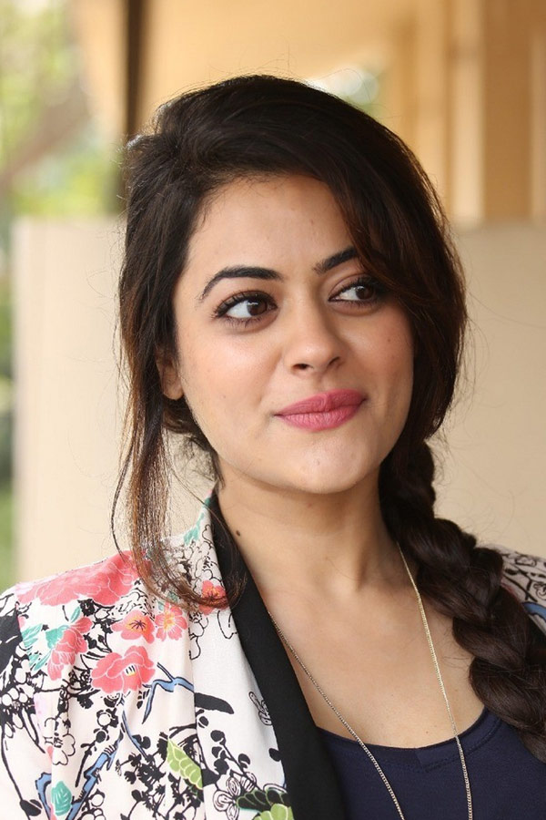 Actress Shruti Sodhi exclusive photo gallery - Sakshi2