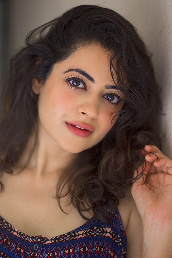 Actress Shruti Sodhi exclusive photo gallery - Sakshi11