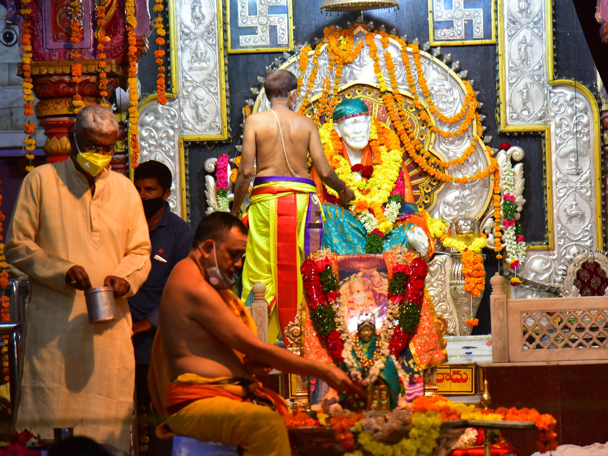 Guru Purnima Celebrations across Telugu States Photo Gallery - Sakshi1