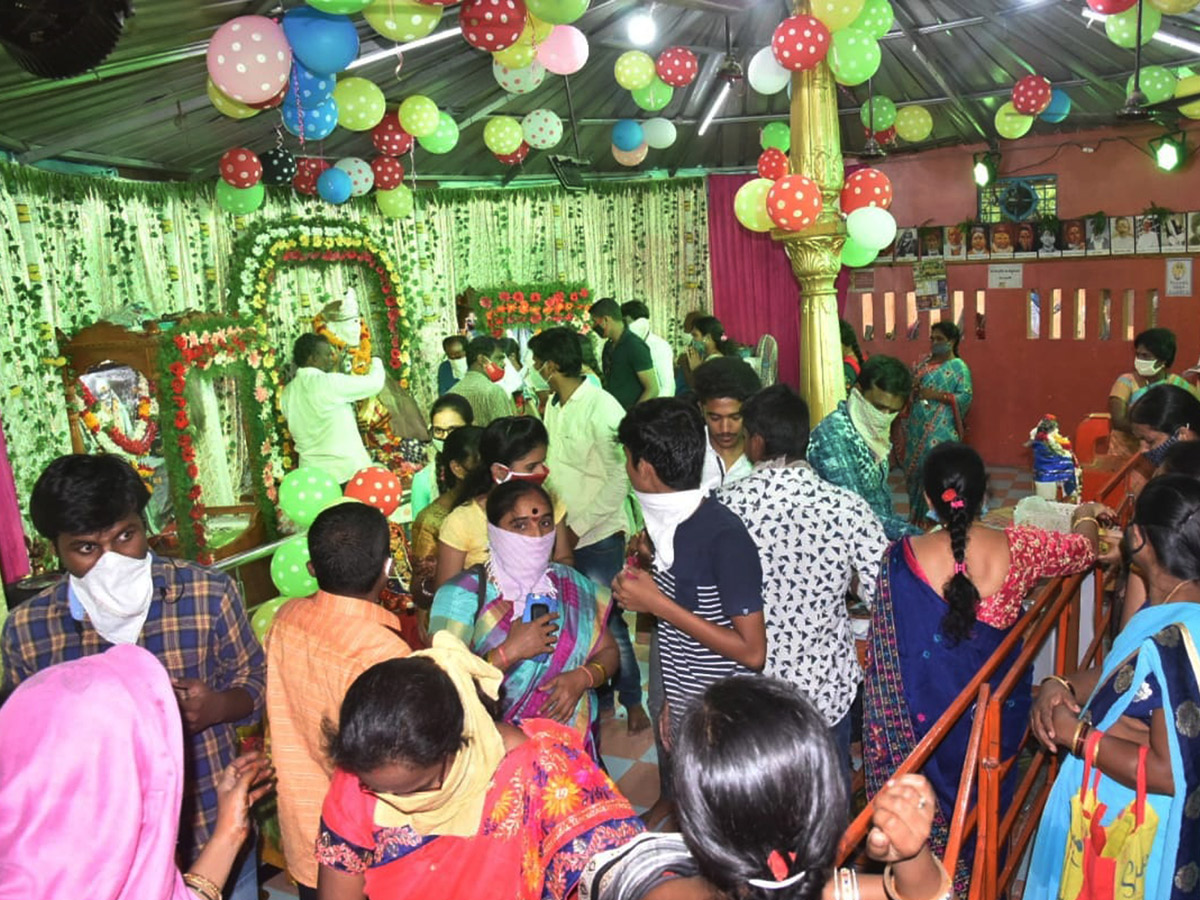Guru Purnima Celebrations across Telugu States Photo Gallery - Sakshi4