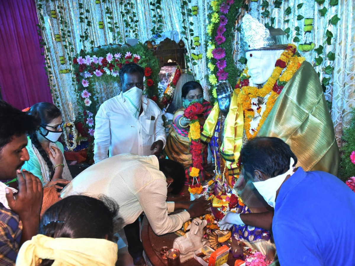 Guru Purnima Celebrations across Telugu States Photo Gallery - Sakshi5