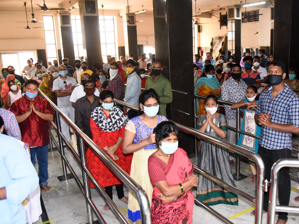 Guru Purnima Celebrations across Telugu States Photo Gallery - Sakshi10