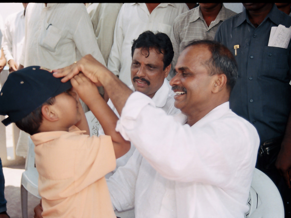 YS RajaShekar Reddy Padayatra Rare Photos Gallery - Sakshi12