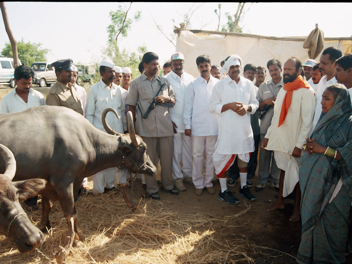 YS RajaShekar Reddy Padayatra Rare Photos Gallery - Sakshi16