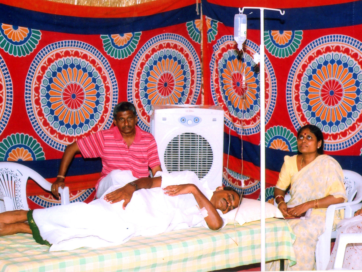 YS RajaShekar Reddy Padayatra Rare Photos Gallery - Sakshi66