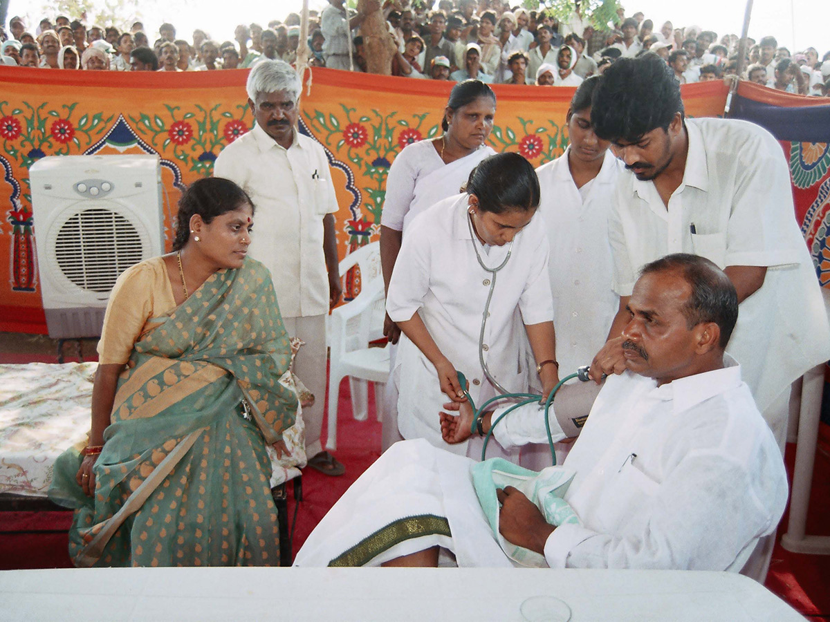 YS RajaShekar Reddy Padayatra Rare Photos Gallery - Sakshi68