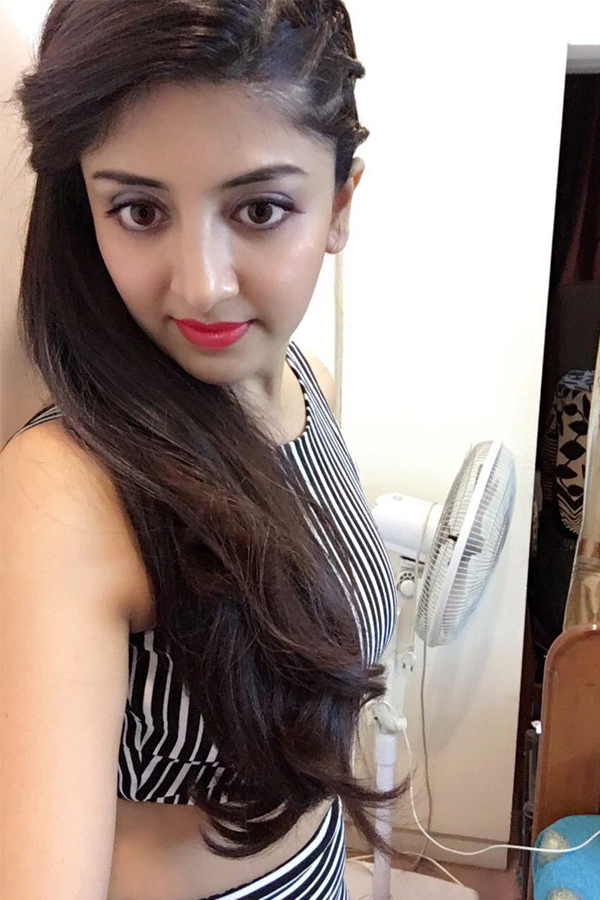 Actress Poonam Kaur exclusive photos gallery - Sakshi19