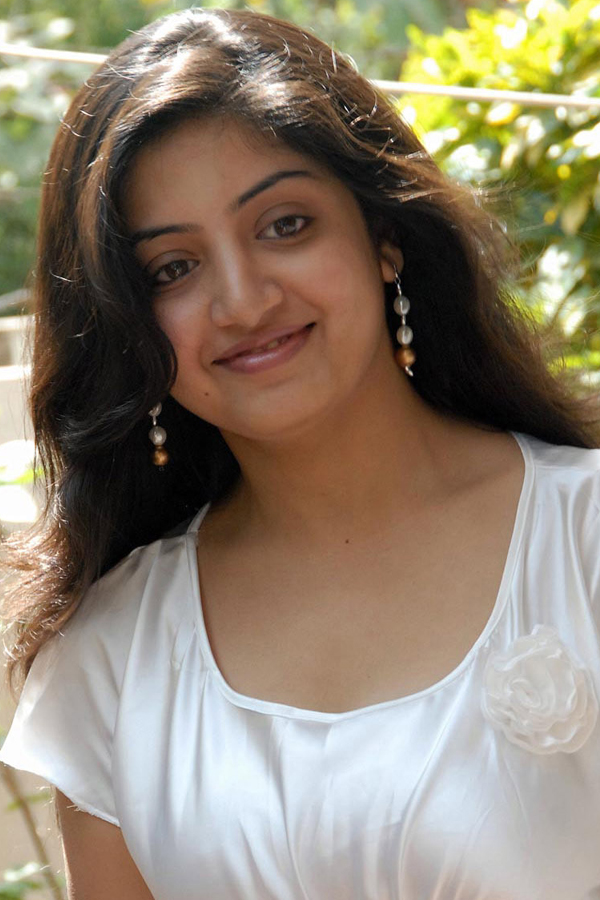 Actress Poonam Kaur exclusive photos gallery - Sakshi35