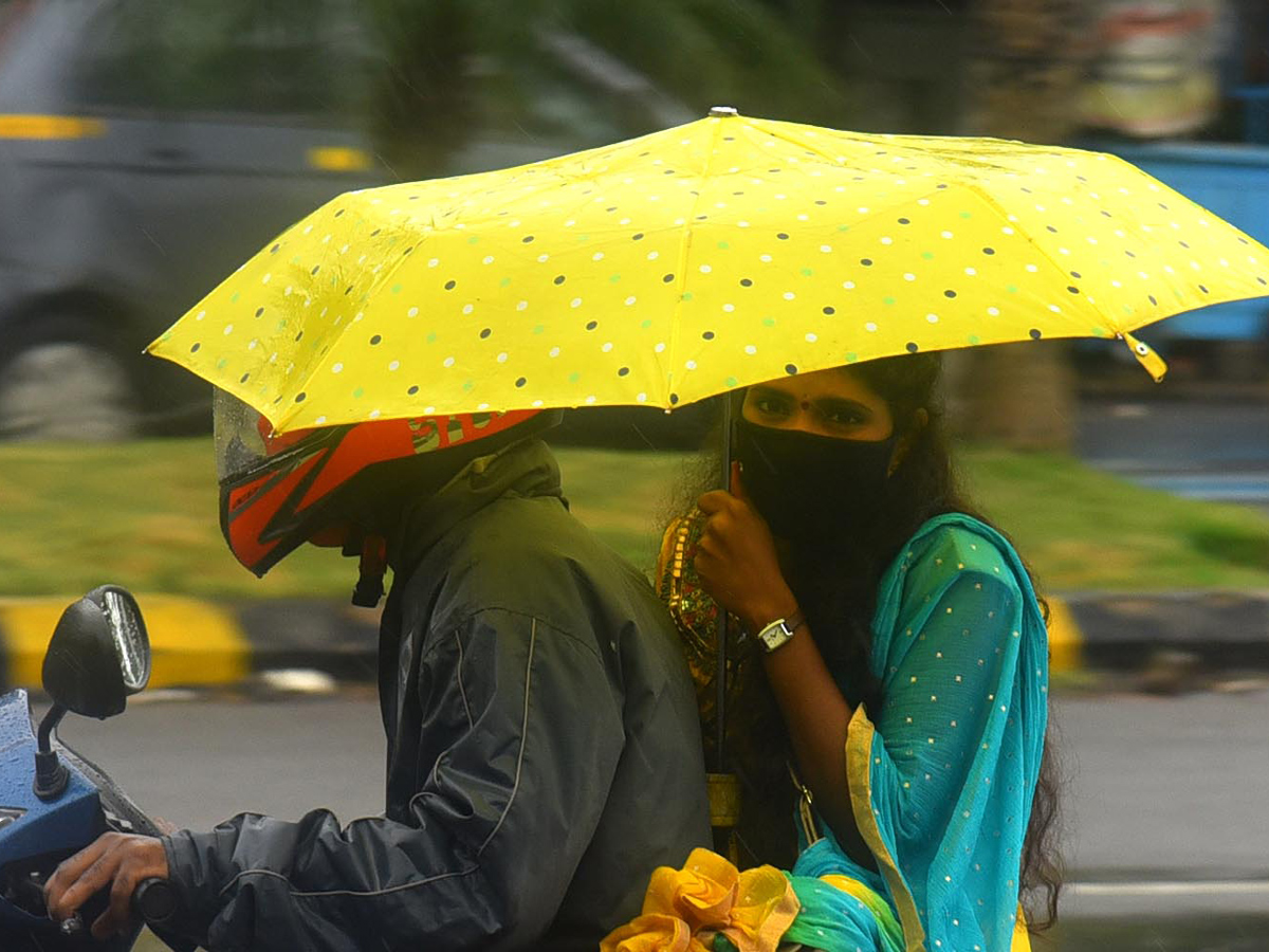 heavy rains in hyderabad Photo Gallery - Sakshi18