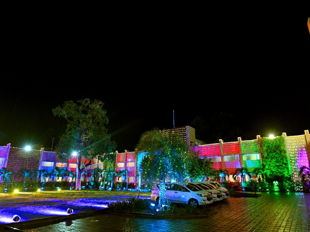 Andhra pradesh Raj Bhavan Lighting for 74th Independence Day Photo Gallery - Sakshi4