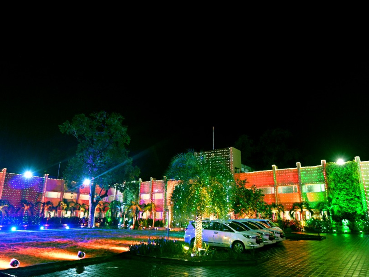 Andhra pradesh Raj Bhavan Lighting for 74th Independence Day Photo Gallery - Sakshi5