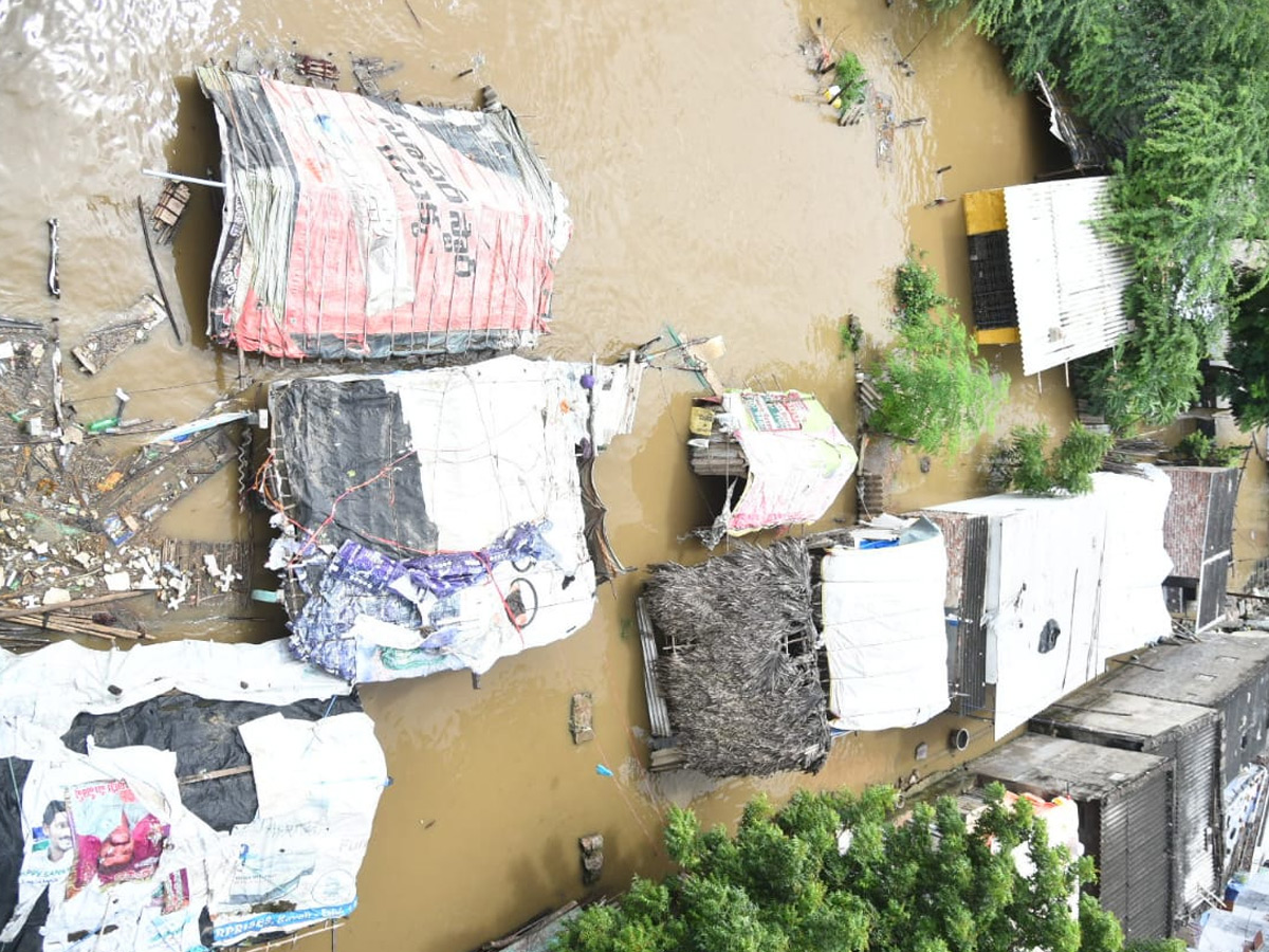 Krishna River Water Reach Heavy inflow Photo Gallery - Sakshi5