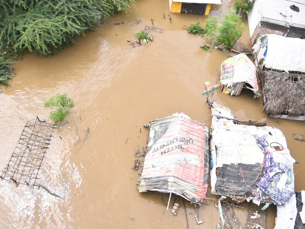 Krishna River Water Reach Heavy inflow Photo Gallery - Sakshi6