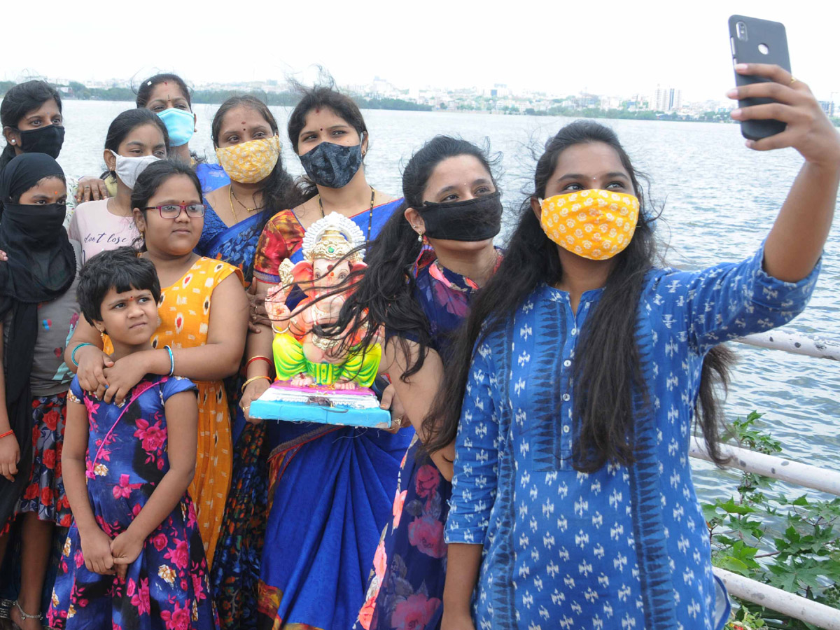 Ganesh Nimajjanam in Tank Bund Photo Gallery - Sakshi23