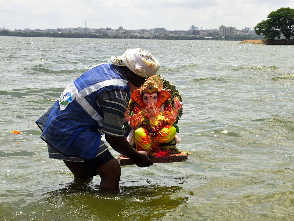 Ganesh Nimajjanam in Tank Bund Photo Gallery - Sakshi4