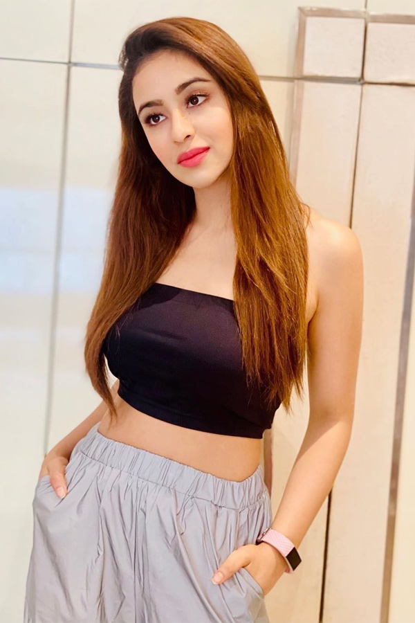 Muskan Sethi Actress Photos Stills Gallery - Sakshi15
