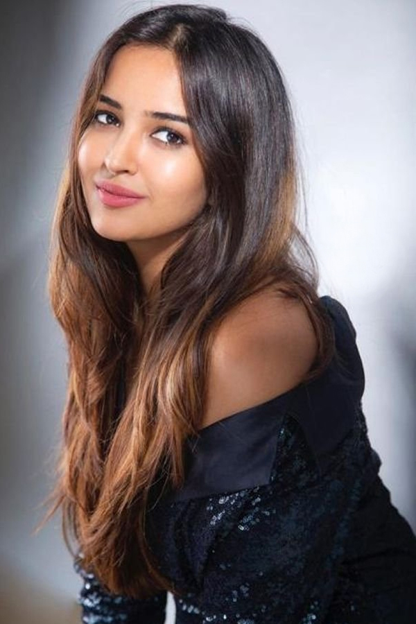 Actress Pujita Ponnada exclusive photos gallery - Sakshi30
