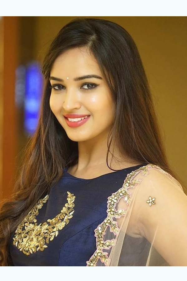 Actress Pujita Ponnada exclusive photos gallery - Sakshi7