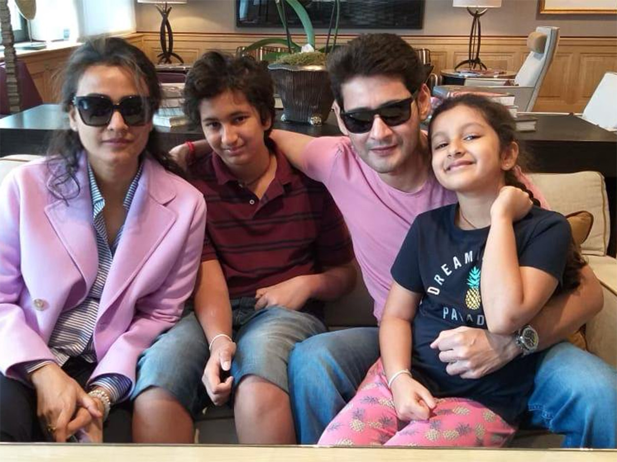 Prince Mahesh Babu Birthday Special Photos - Sakshi34