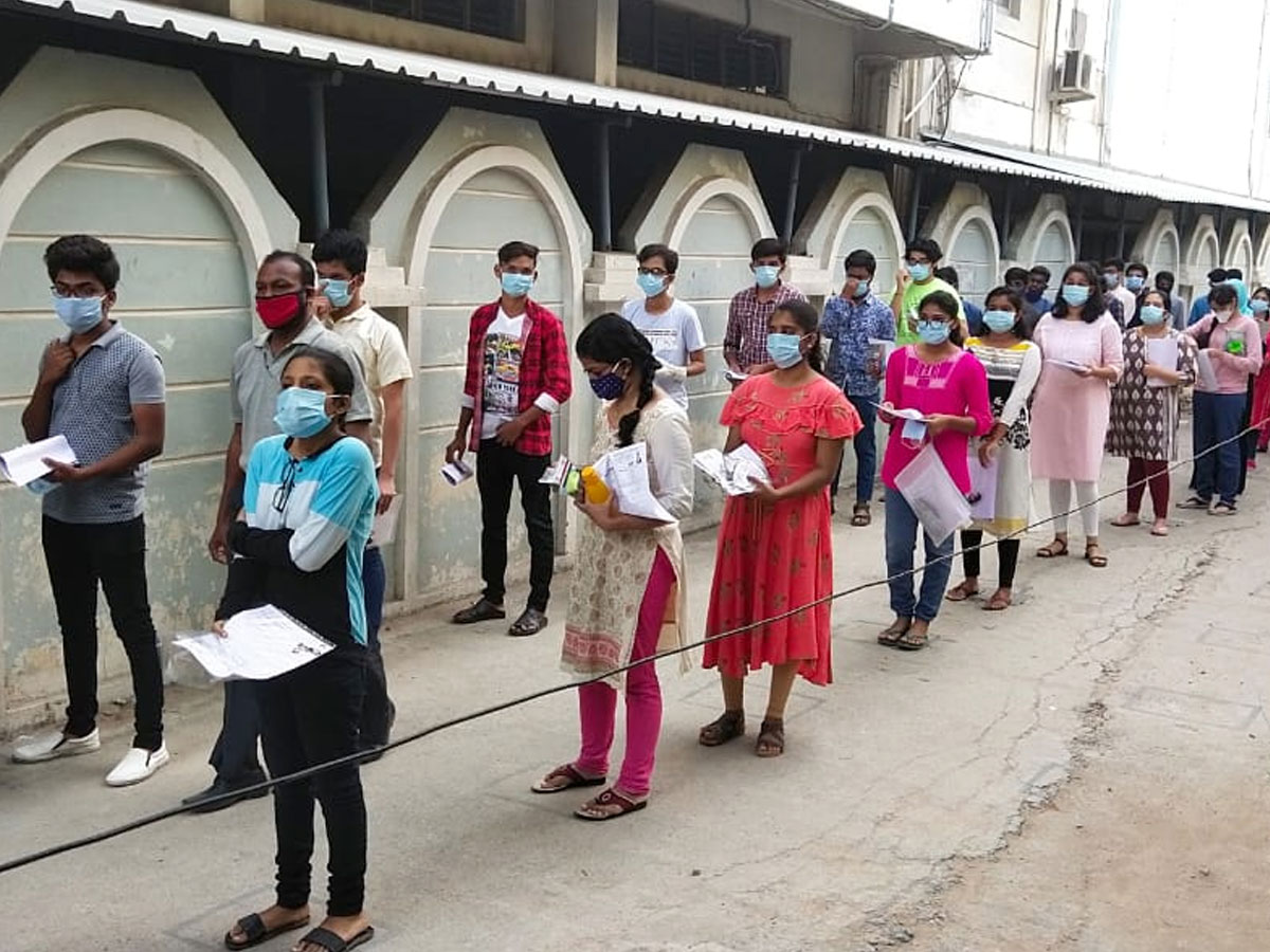   JEE Main Exam Begins Photo Gallery - Sakshi10