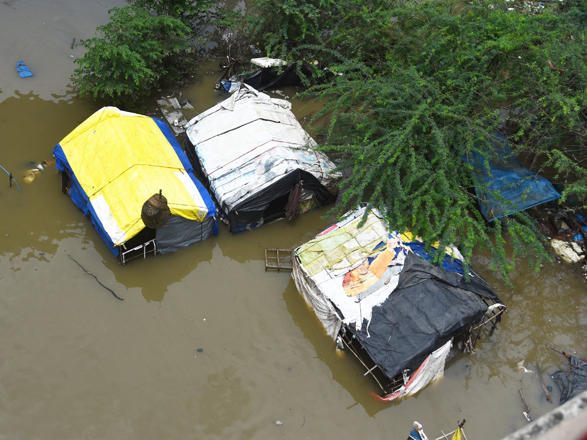 Heavy Rain in Andhra Pradesh Photo Gallery - Sakshi14