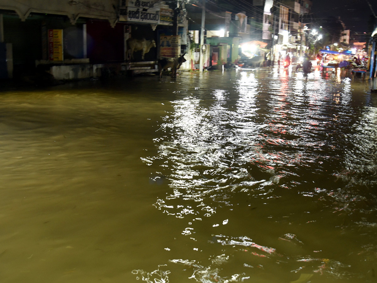 Heavy Rain in Andhra Pradesh Photo Gallery - Sakshi18