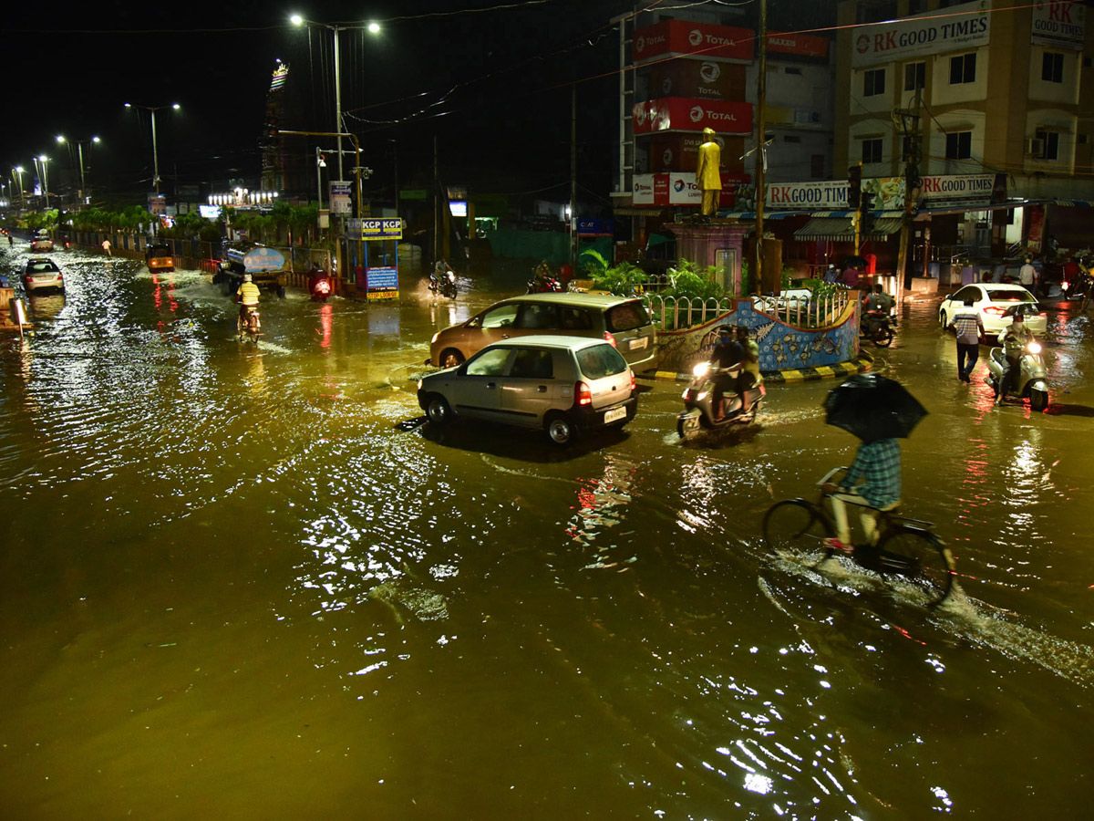 Heavy Rain in Andhra Pradesh Photo Gallery - Sakshi5