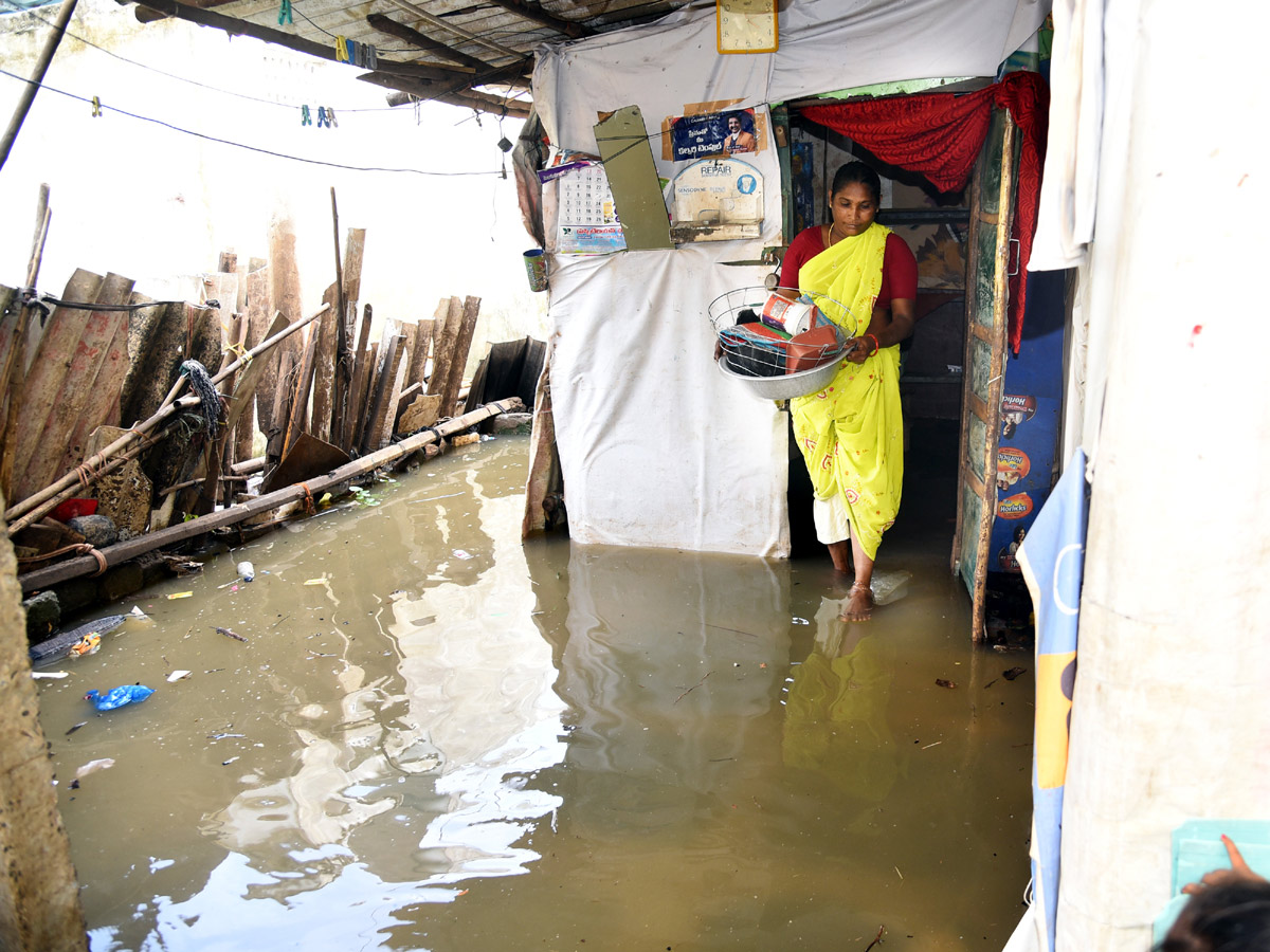 Heavy Rain in Andhra Pradesh Photo Gallery - Sakshi57