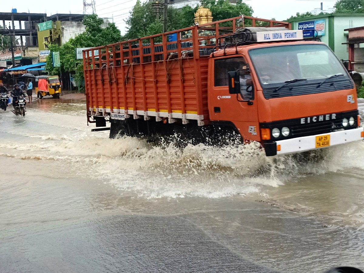 Heavy Rain in Andhra Pradesh Photo Gallery - Sakshi9