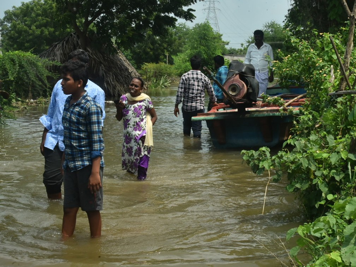 heavy waterfall in krishna river photo gallery - Sakshi14