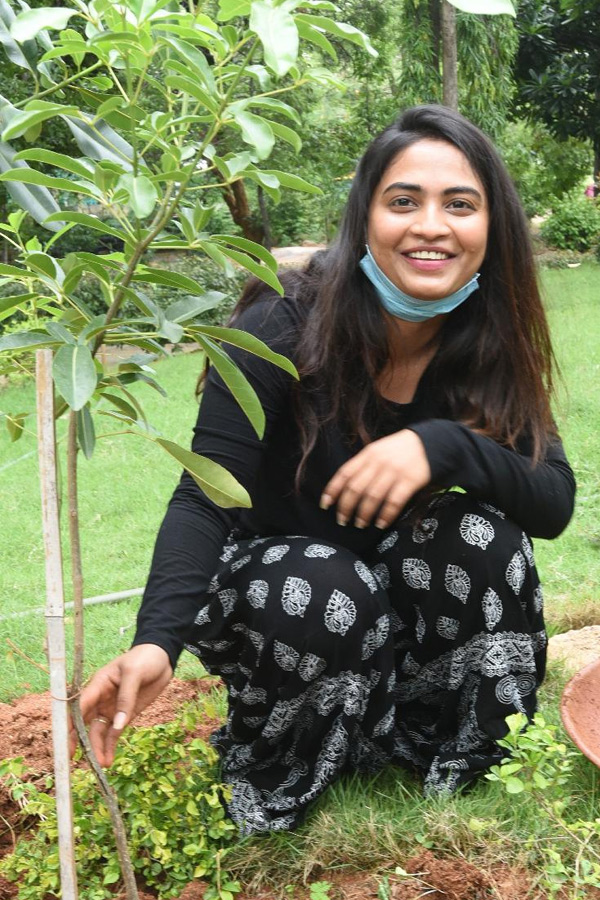 Bigg Boss Season 4 Dethadi Alekhya Harika Photo Gallery - Sakshi2