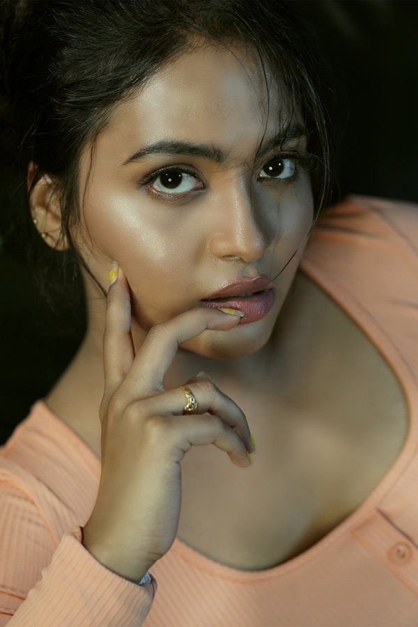 Bigg Boss Season 4 Dethadi Alekhya Harika Photo Gallery - Sakshi9