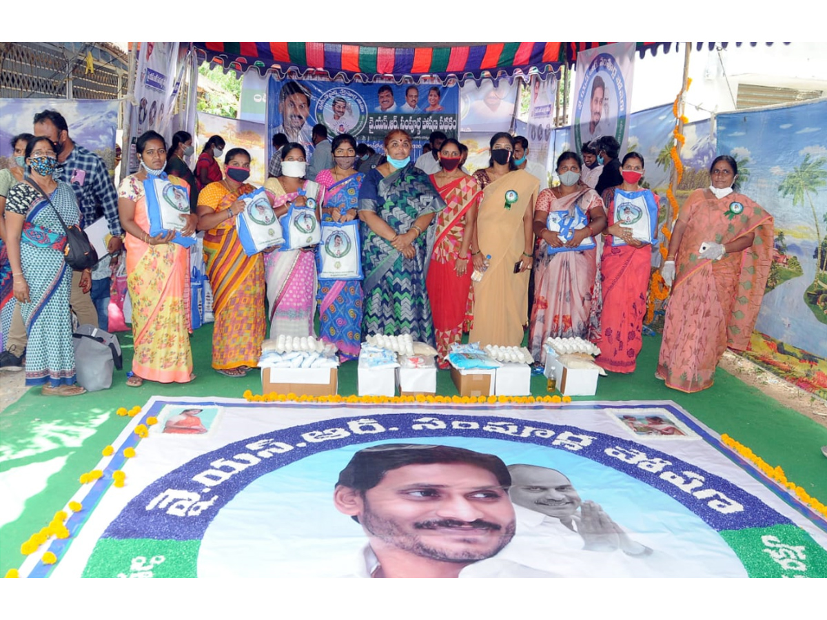 CM YS Jagan Launched YSR Sampurna Poshana Schemes Photo Gallery - Sakshi8
