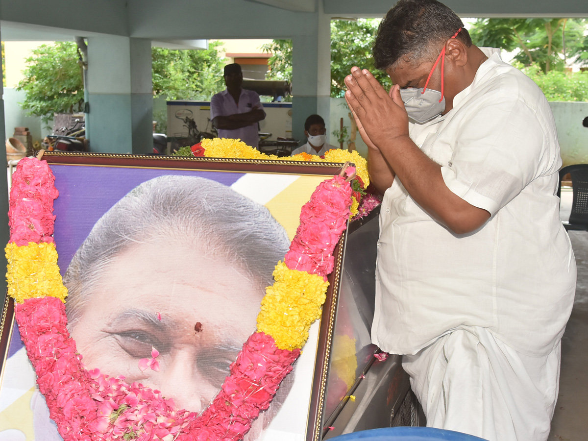 Jaya Prakash Reddys funeral ended Photo Gallery - Sakshi5