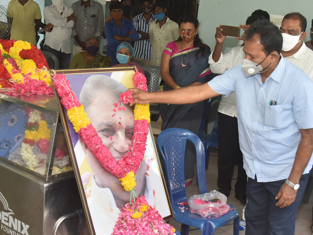 Jaya Prakash Reddys funeral ended Photo Gallery - Sakshi7