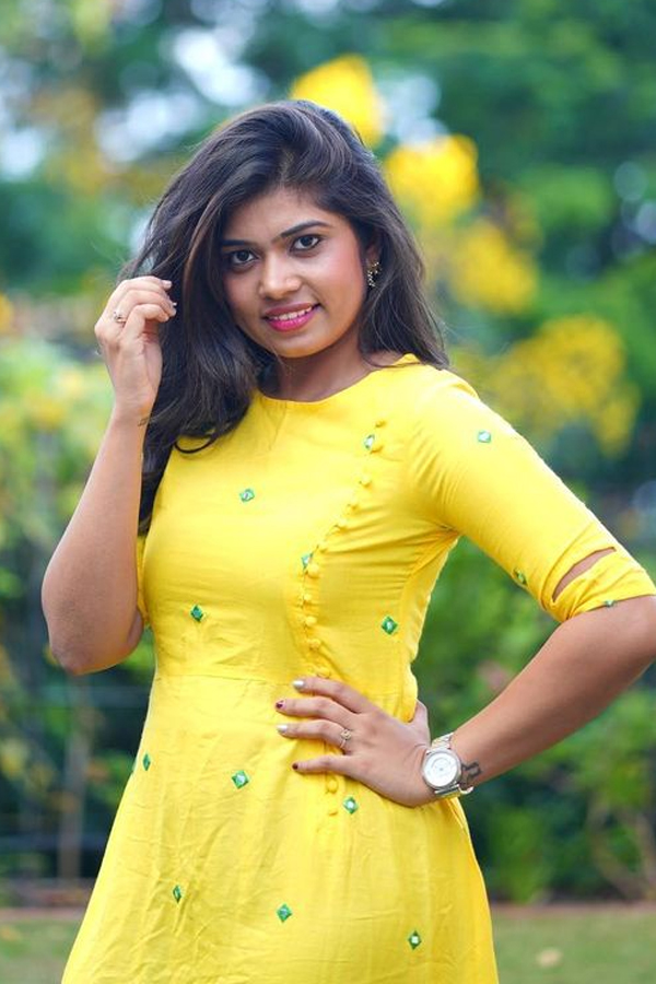 Rithu Chowdary Photos - Sakshi23