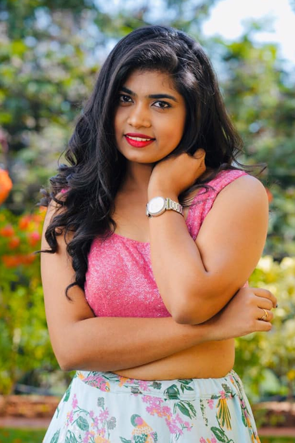 Rithu Chowdary Photos - Sakshi42