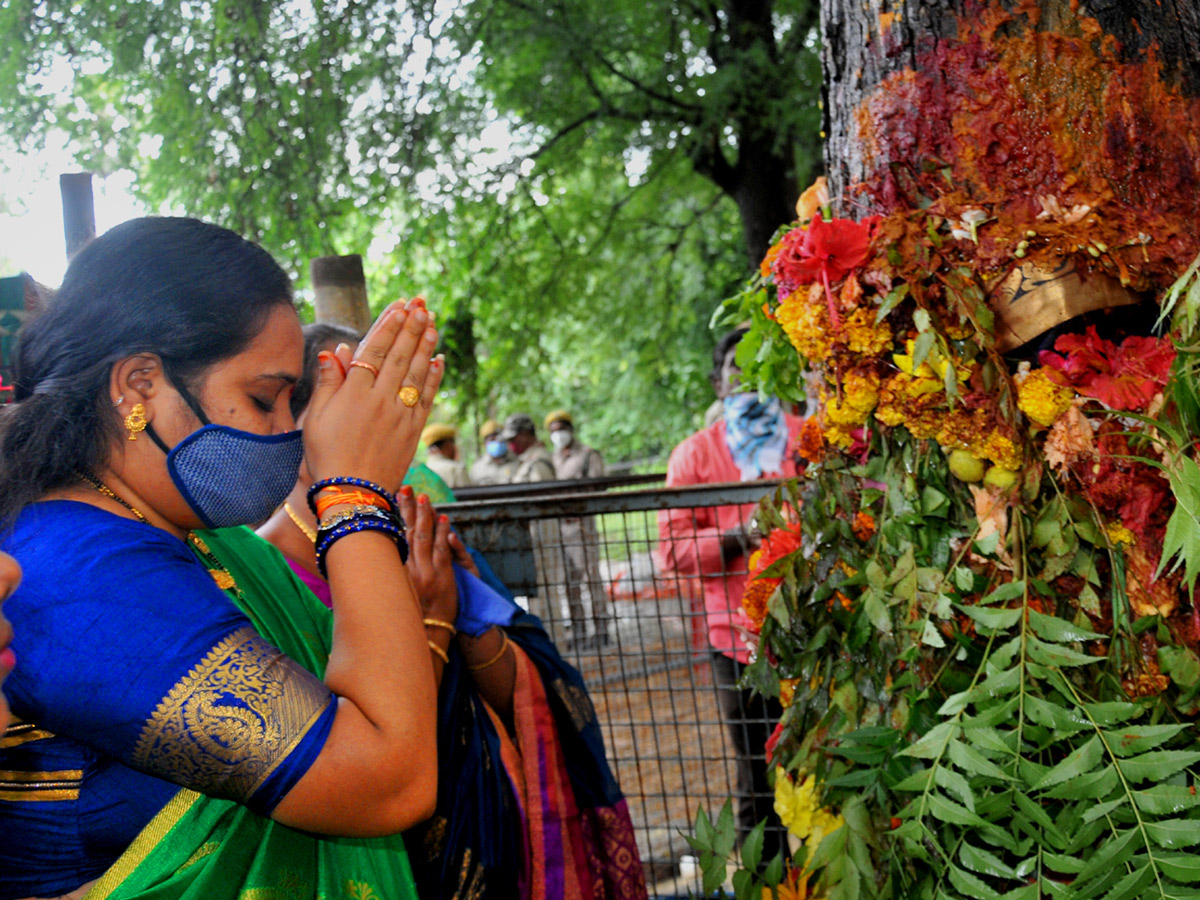Sri Pydithalli Ammavari Temple Vizianagaram Photos - Sakshi10