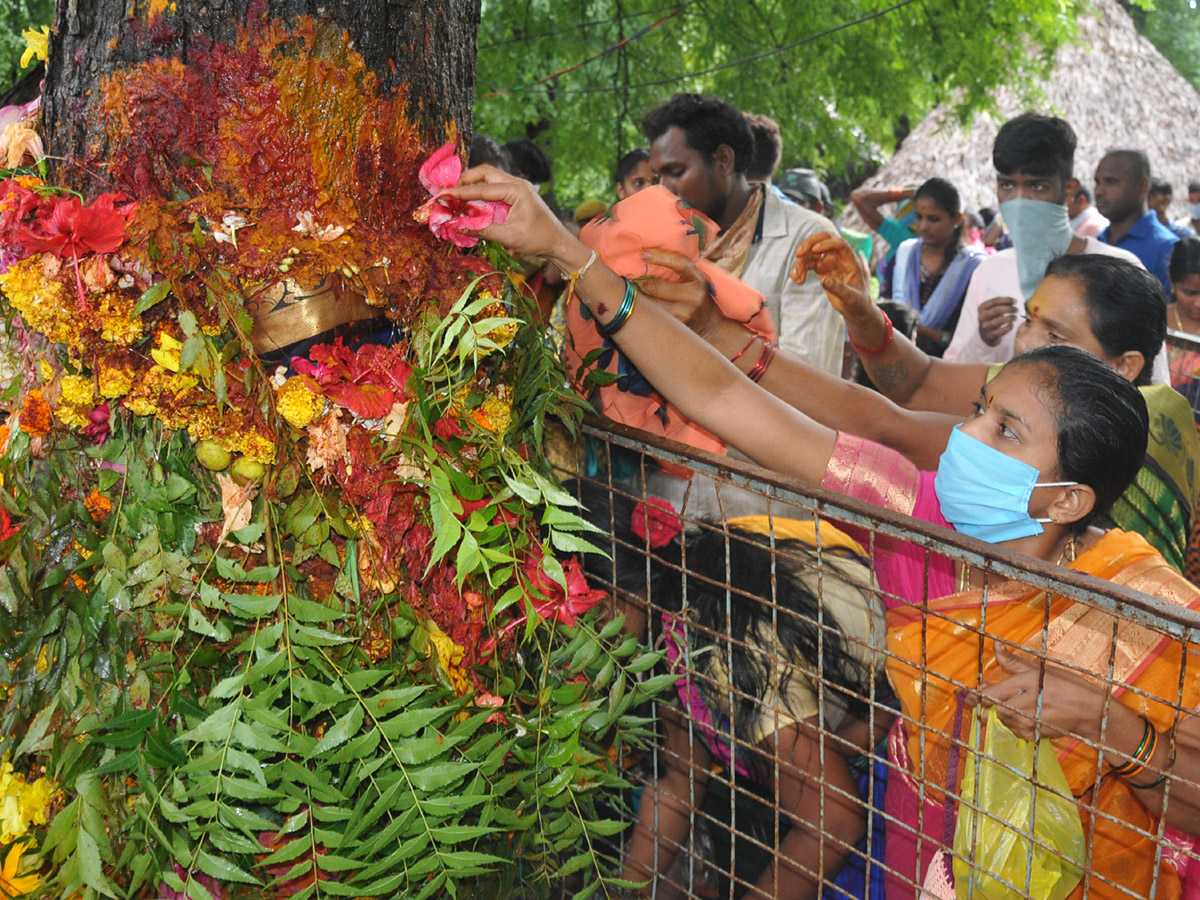 Sri Pydithalli Ammavari Temple Vizianagaram Photos - Sakshi11