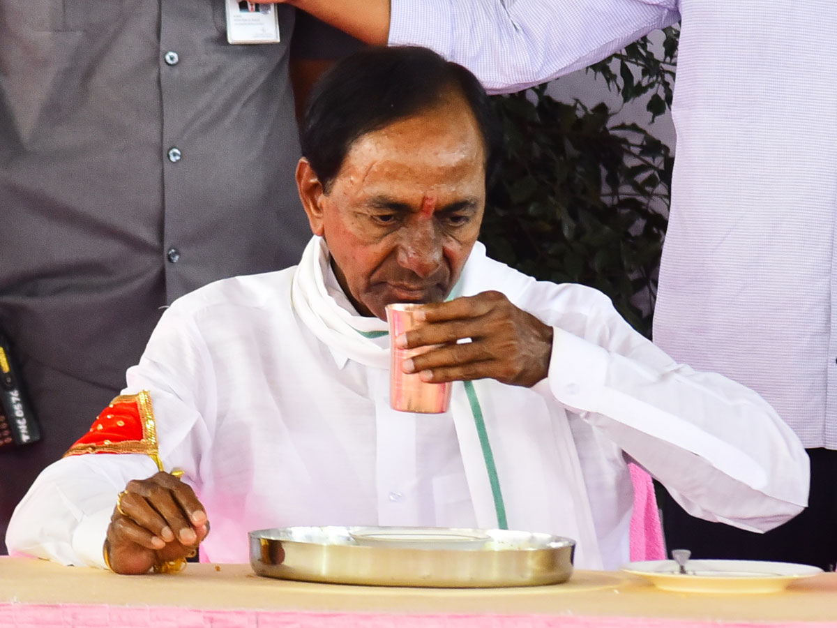CM KCR to launch Dharani land records portal photo gallery - Sakshi11