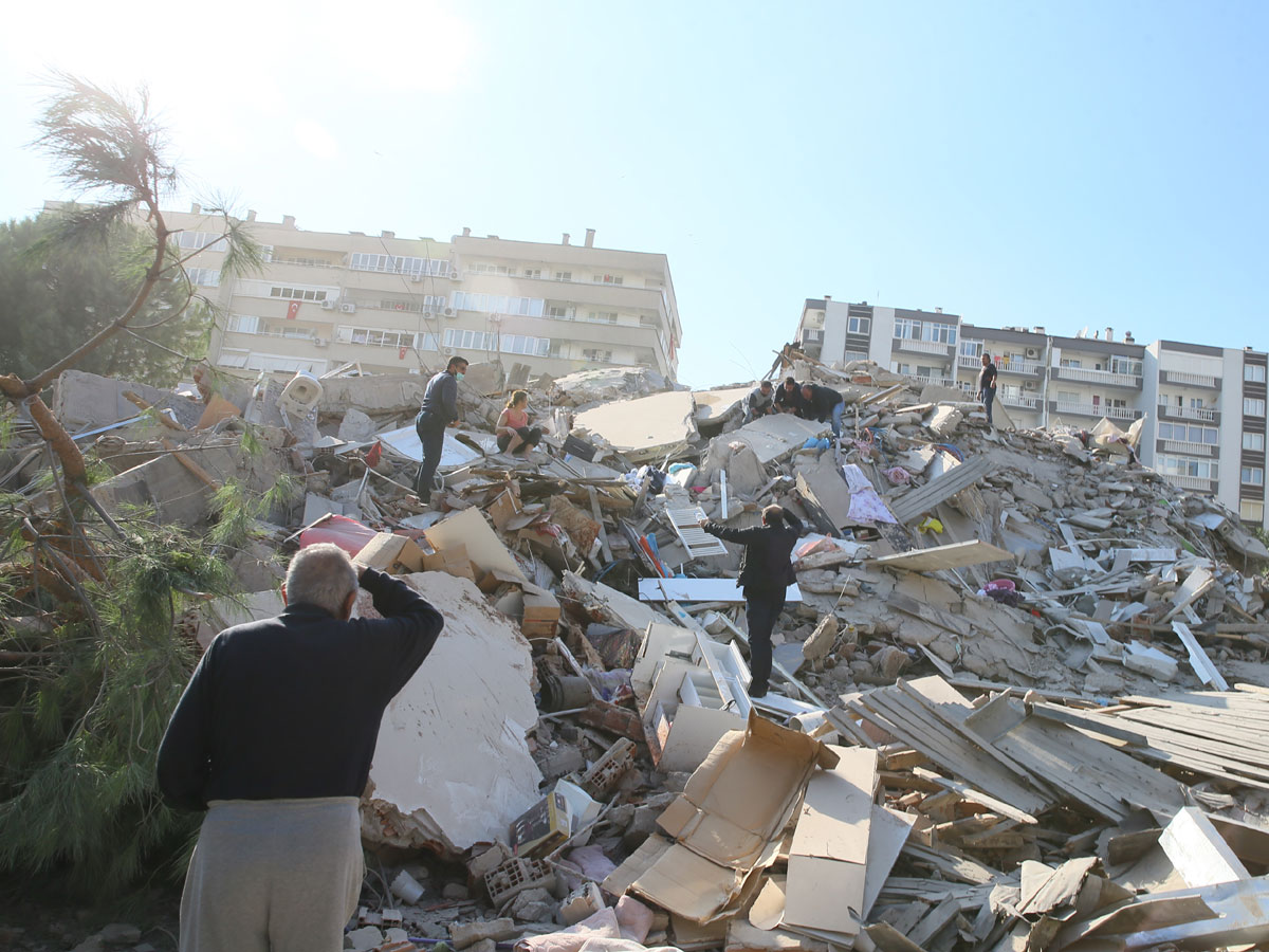 Powerful earthquake felt in Turkey Photo Gallery - Sakshi4