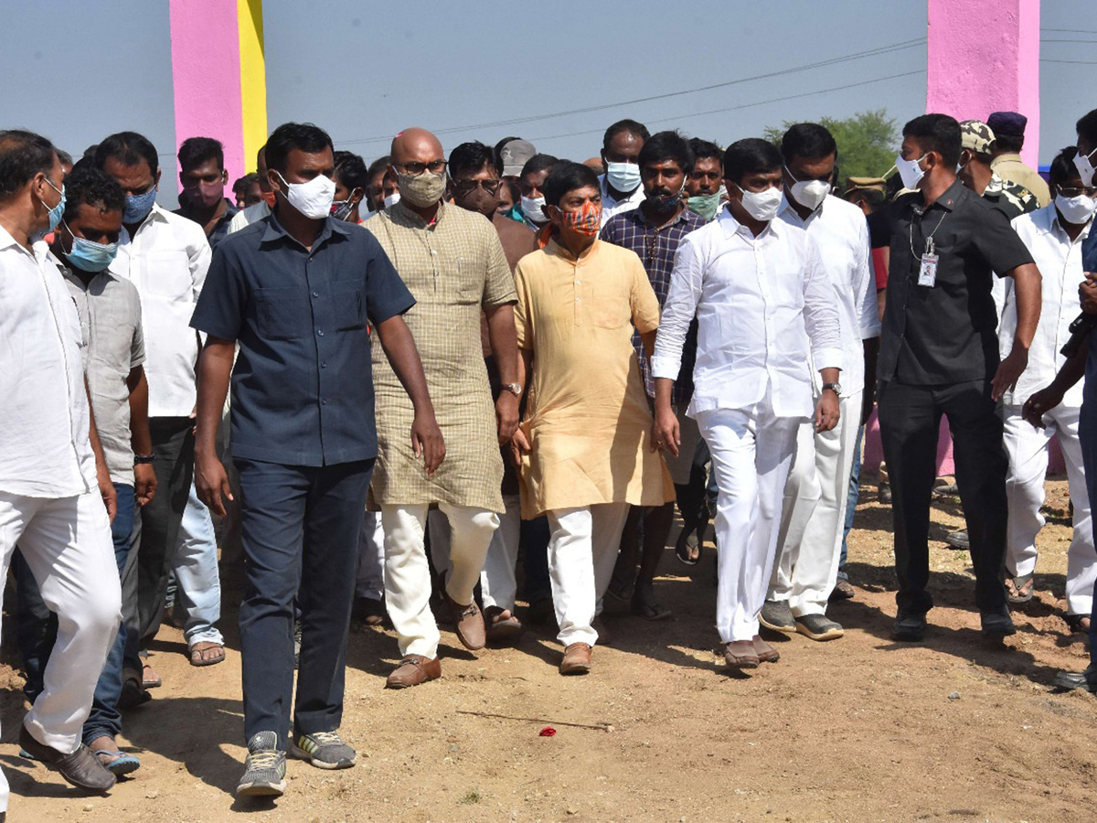 Army Jawan Ryada Mahesh Funeral Photo Gallery - Sakshi20