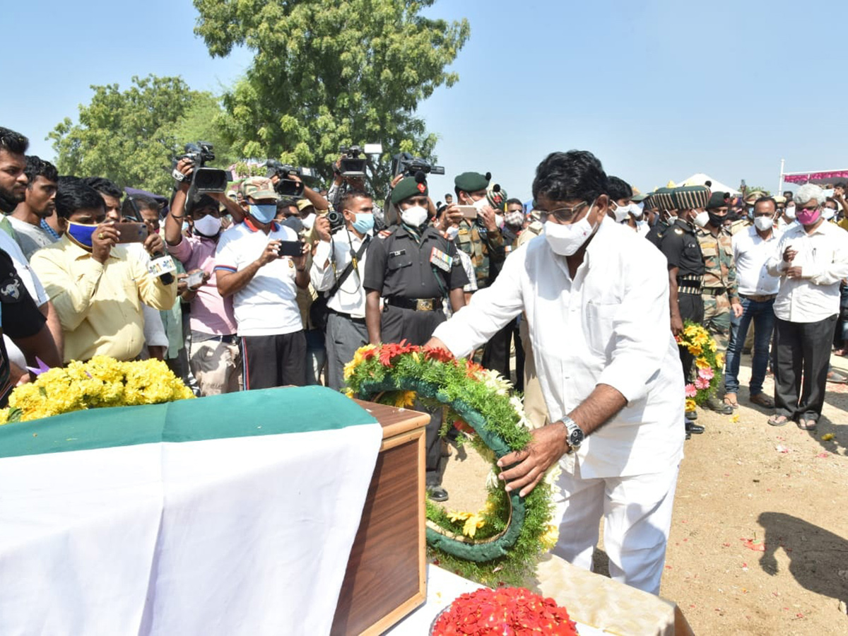 Army Jawan Ryada Mahesh Funeral Photo Gallery - Sakshi25
