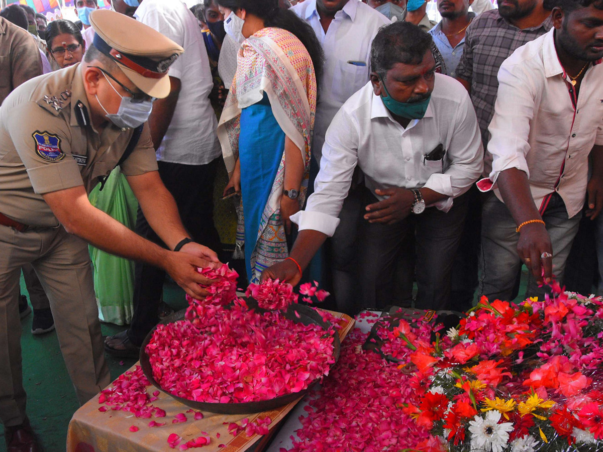 Army Jawan Ryada Mahesh Funeral Photo Gallery - Sakshi27