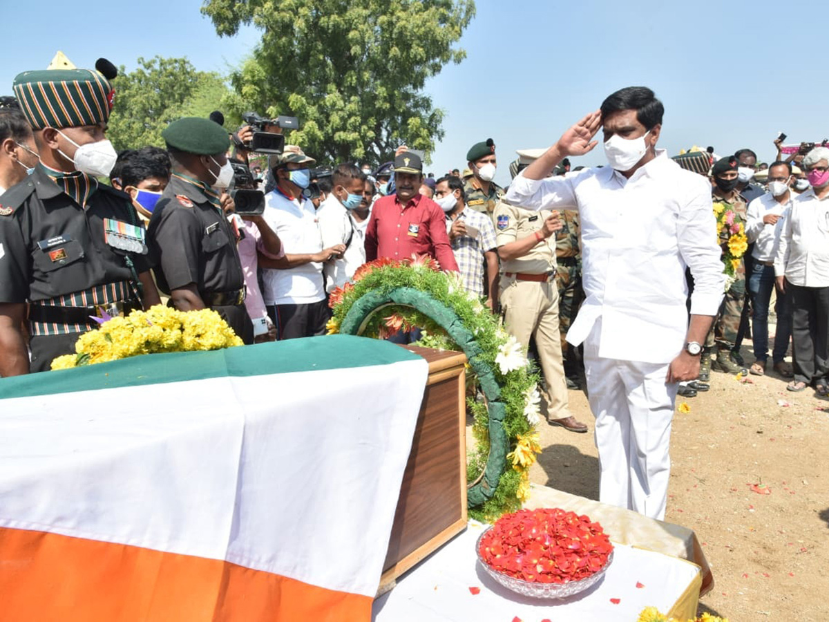 Army Jawan Ryada Mahesh Funeral Photo Gallery - Sakshi30